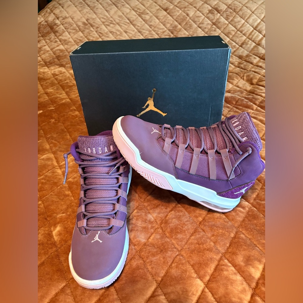 Jordan Max Aura